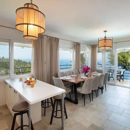 Nefeli Villa Apergatika