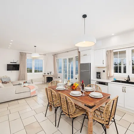 Villa Nefeli Apergátika