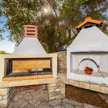 Nefeli * Apergátika